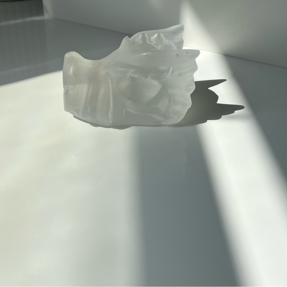 Selenite Dragon Head - Picture 10 of 11